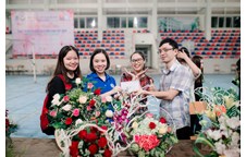 Liên Chi Hội Viện Sư Phạm Tự Nhiên tổ chức Hội thi cắm hoa 
